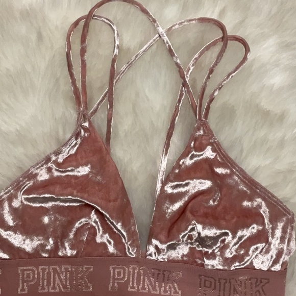 VS Pink Bralette 🌸 - Picture 5 of 9